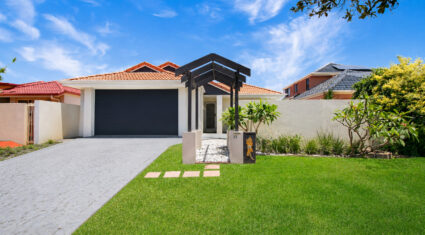 35 Dugong Crescent BANKSIA BEACH , QLD 4507 AU
