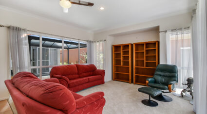 35 Dugong Crescent BANKSIA BEACH , QLD 4507 AU