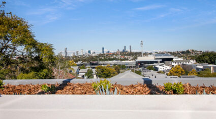 2/19 Wickham St NEWMARKET , QLD 4051 AU