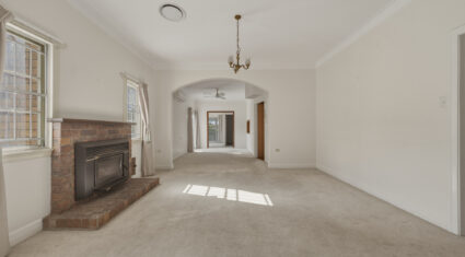 31 Baty ST LUCIA , QLD 4067 AU
