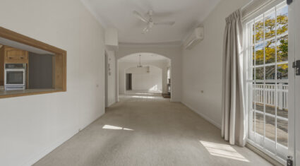 31 Baty ST LUCIA , QLD 4067 AU