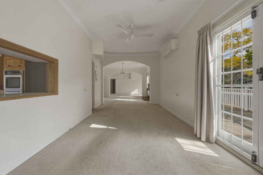 31 Baty ST LUCIA , QLD 4067 AU