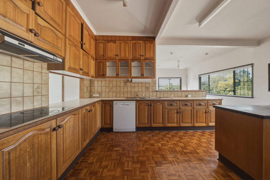31 Baty ST LUCIA , QLD 4067 AU