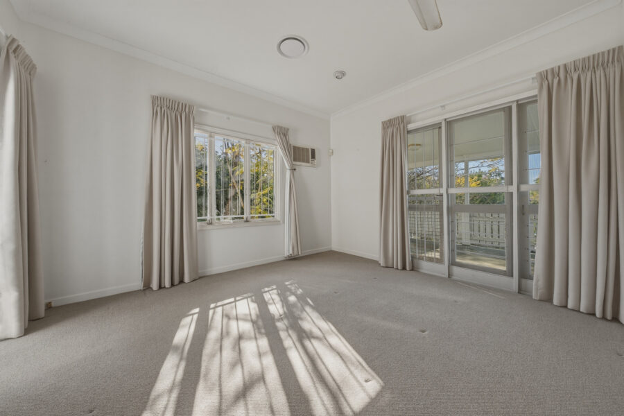 31 Baty ST LUCIA , QLD 4067 AU