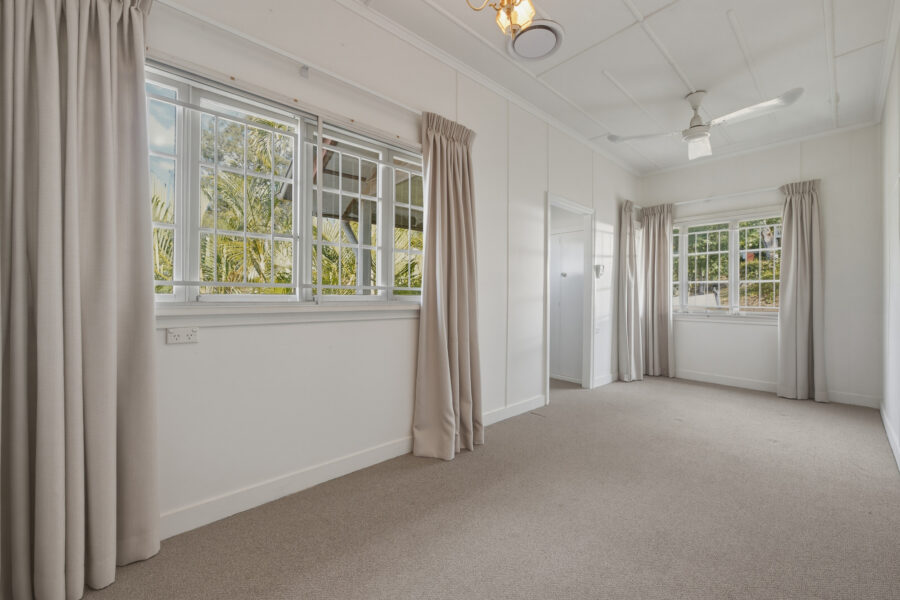31 Baty ST LUCIA , QLD 4067 AU