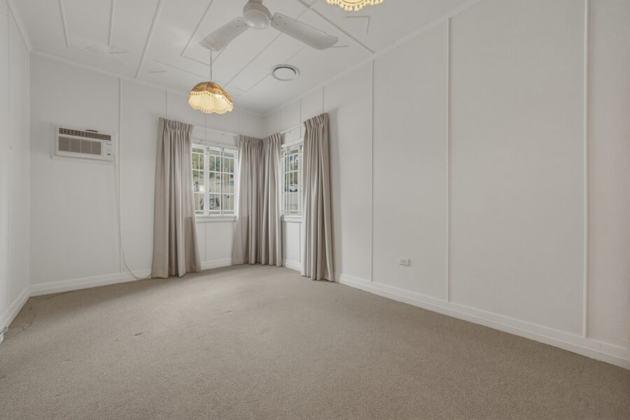 31 Baty ST LUCIA , QLD 4067 AU