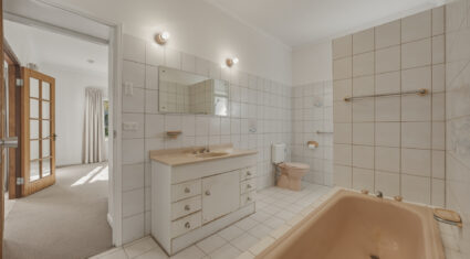 31 Baty ST LUCIA , QLD 4067 AU