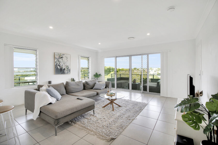 14/9 Bombery Street CANNON HILL , QLD 4170 AU