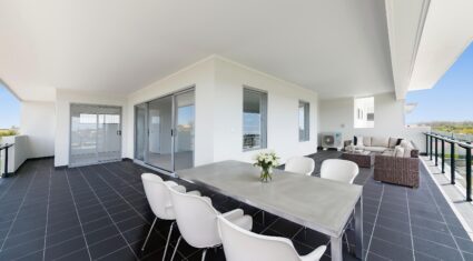 14/9 Bombery Street CANNON HILL , QLD 4170 AU