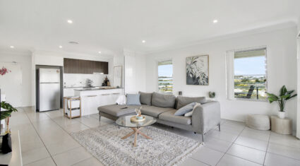 14/9 Bombery Street CANNON HILL , QLD 4170 AU