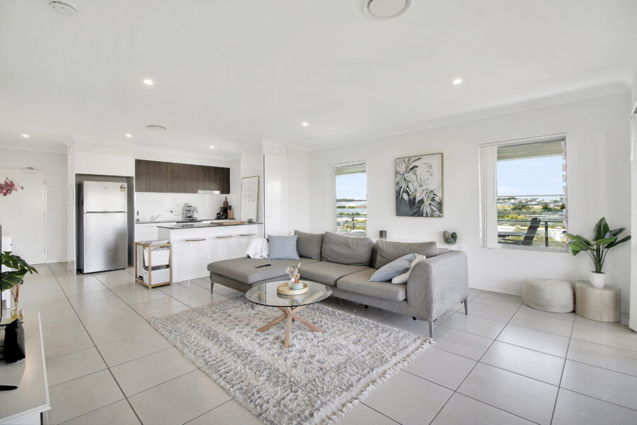 14/9 Bombery Street CANNON HILL , QLD 4170 AU