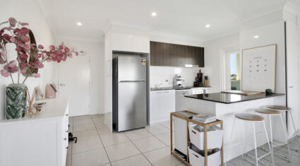 14/9 Bombery Street CANNON HILL , QLD 4170 AU