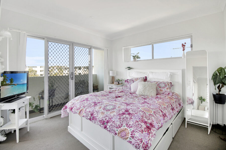 14/9 Bombery Street CANNON HILL , QLD 4170 AU