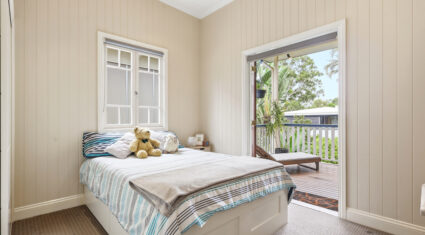 39 Lilley Rd BARDON , QLD 4065 AU