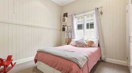 39 Lilley Rd BARDON , QLD 4065 AU