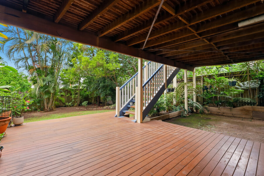 39 Lilley Rd BARDON , QLD 4065 AU