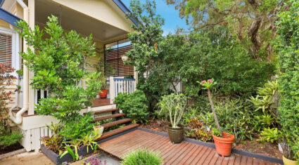 39 Lilley Rd BARDON , QLD 4065 AU