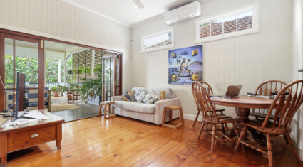 39 Lilley Rd BARDON , QLD 4065 AU