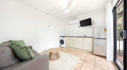 301A/7 Sheehan St MILTON , QLD 4064 AU
