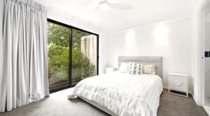 301A/7 Sheehan St MILTON , QLD 4064 AU