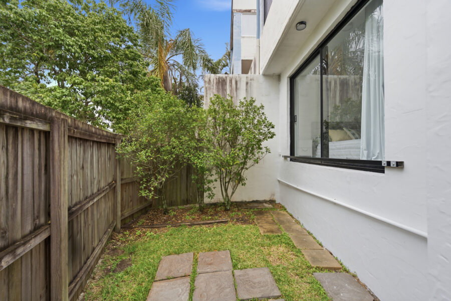 301A/7 Sheehan St MILTON , QLD 4064 AU