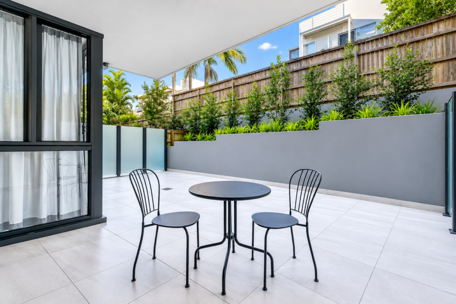 102/65 Depper Street ST LUCIA , QLD 4067 AU