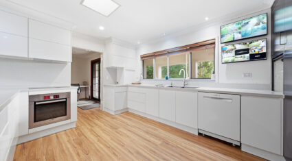 117 Idonia St BRIDGEMAN DOWNS , QLD 4035 AU