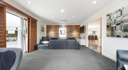 117 Idonia St BRIDGEMAN DOWNS , QLD 4035 AU
