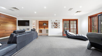 117 Idonia St BRIDGEMAN DOWNS , QLD 4035 AU