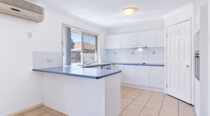 8 Hoddle Court ROTHWELL , QLD 4022 AU