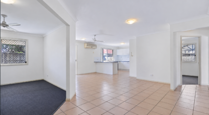 8 Hoddle Court ROTHWELL , QLD 4022 AU
