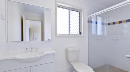 8 Hoddle Court ROTHWELL , QLD 4022 AU