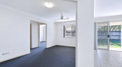 8 Hoddle Court ROTHWELL , QLD 4022 AU