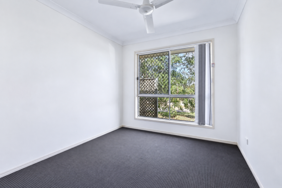 8 Hoddle Court ROTHWELL , QLD 4022 AU