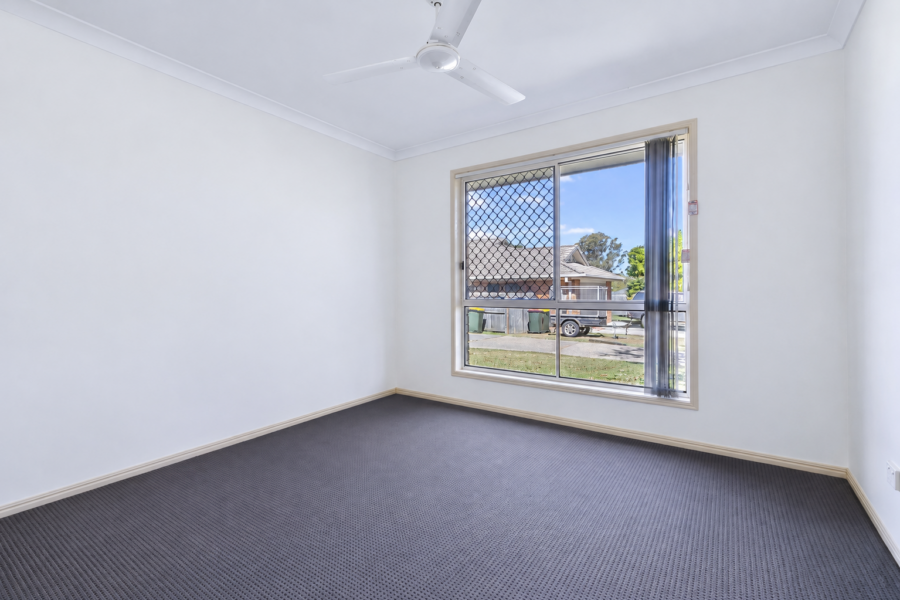 8 Hoddle Court ROTHWELL , QLD 4022 AU