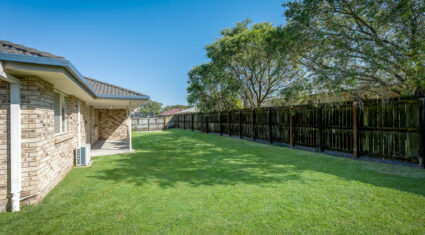 8 Hoddle Court ROTHWELL , QLD 4022 AU