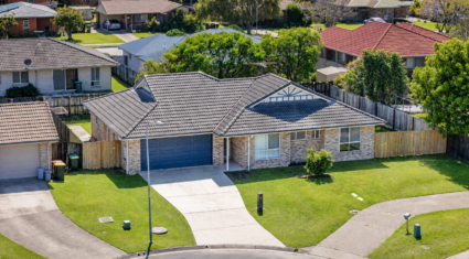 8 Hoddle Court ROTHWELL , QLD 4022 AU