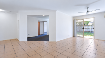 8 Hoddle Court ROTHWELL , QLD 4022 AU