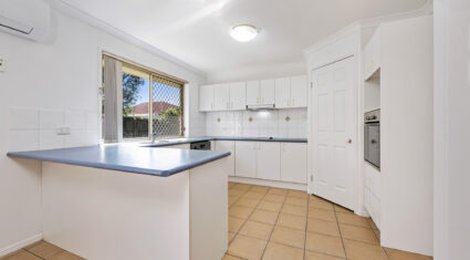8 Hoddle Court ROTHWELL , QLD 4022 AU