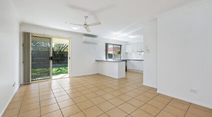 8 Hoddle Court ROTHWELL , QLD 4022 AU