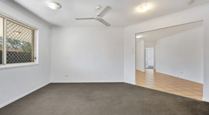 8 Hoddle Court ROTHWELL , QLD 4022 AU
