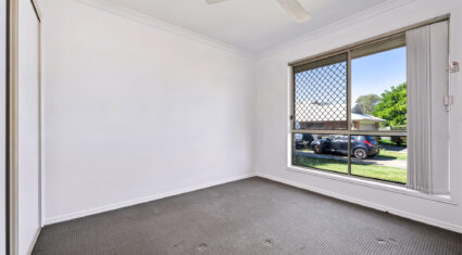 8 Hoddle Court ROTHWELL , QLD 4022 AU