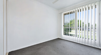 8 Hoddle Court ROTHWELL , QLD 4022 AU