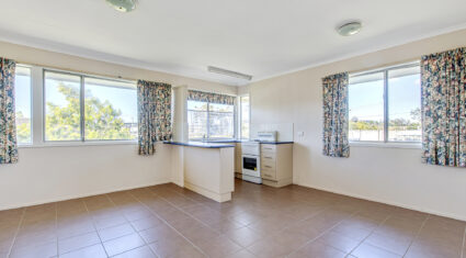 1/2 Upton Street NUNDAH , QLD 4012 AU