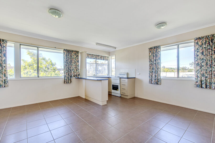 1/2 Upton Street NUNDAH , QLD 4012 AU