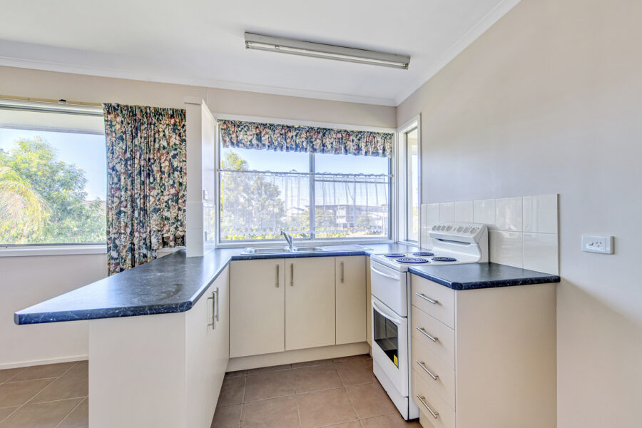 1/2 Upton Street NUNDAH , QLD 4012 AU