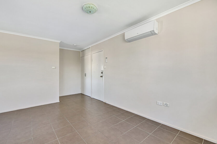 1/2 Upton Street NUNDAH , QLD 4012 AU