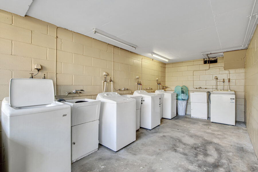 1/2 Upton Street NUNDAH , QLD 4012 AU