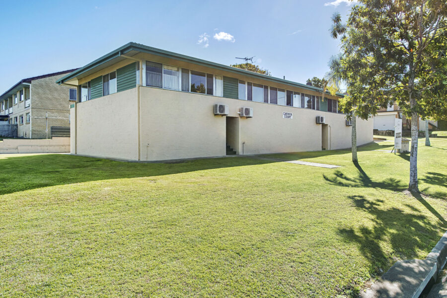 1/2 Upton Street NUNDAH , QLD 4012 AU