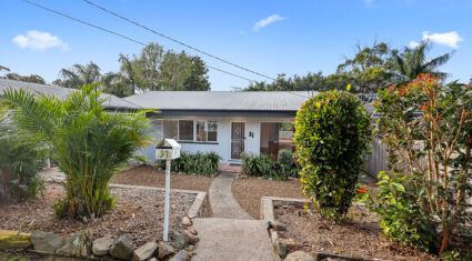 31 Gatwick Street STAFFORD HEIGHTS , QLD 4053 AU